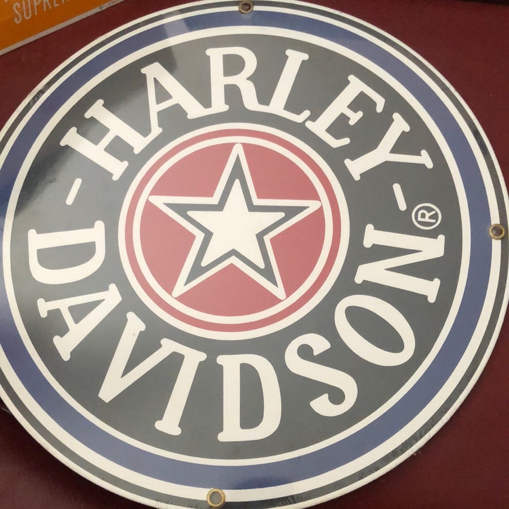 Harley Davidson sign